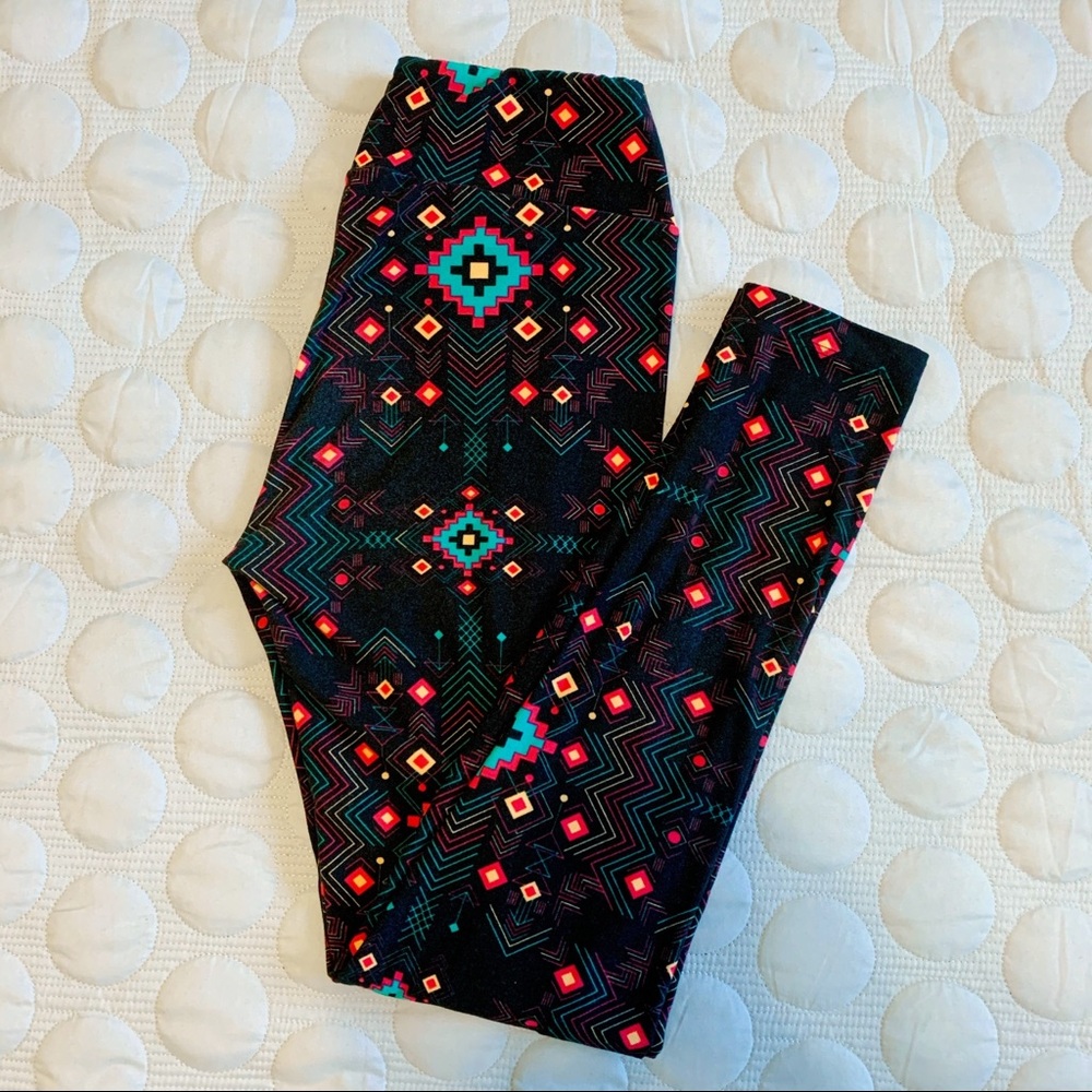 Lularoe geometric print leggings
